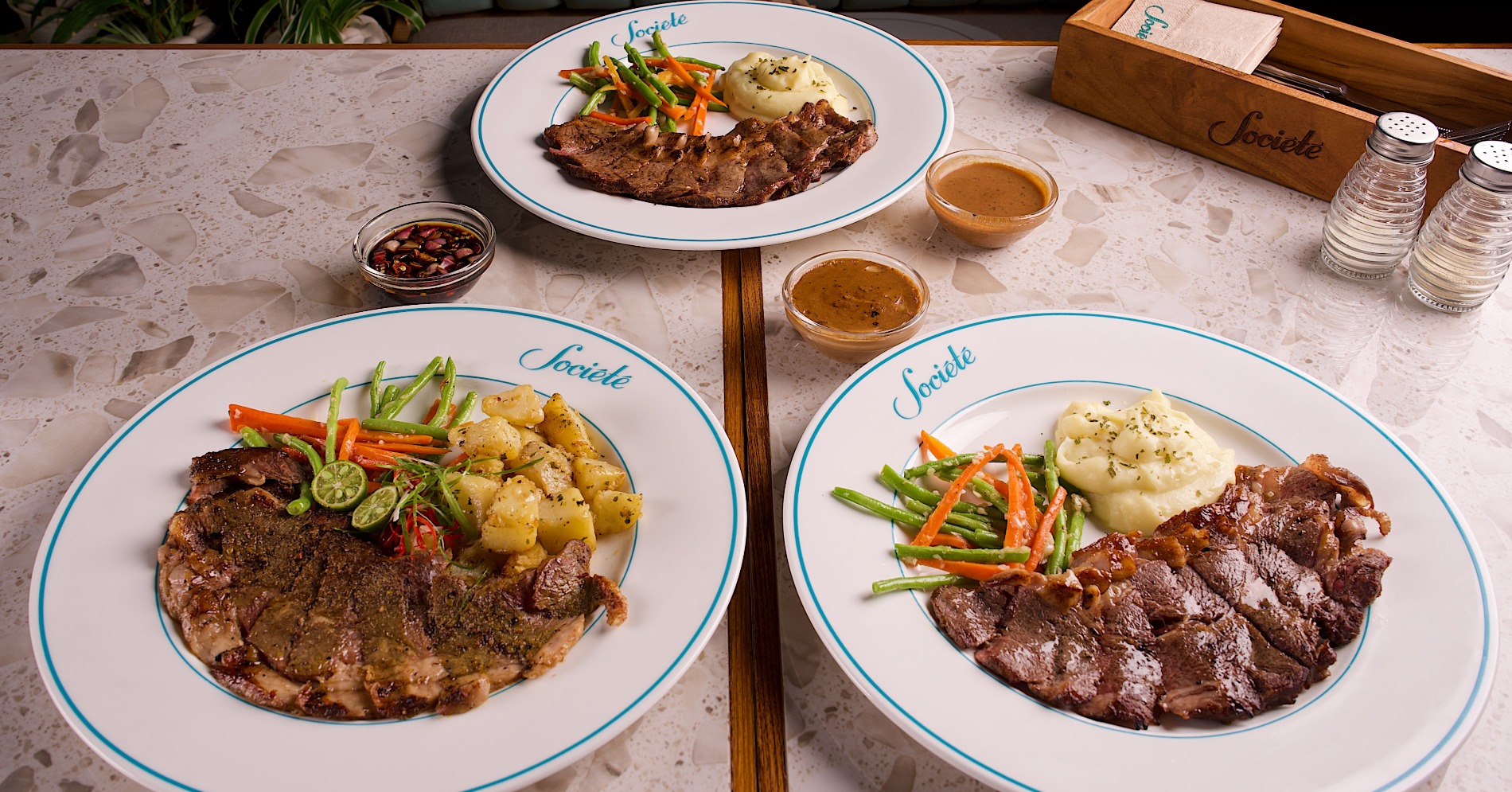 Menyantap Aneka Kreasi Hidangan Steak dari Soci&eacute;t&eacute;